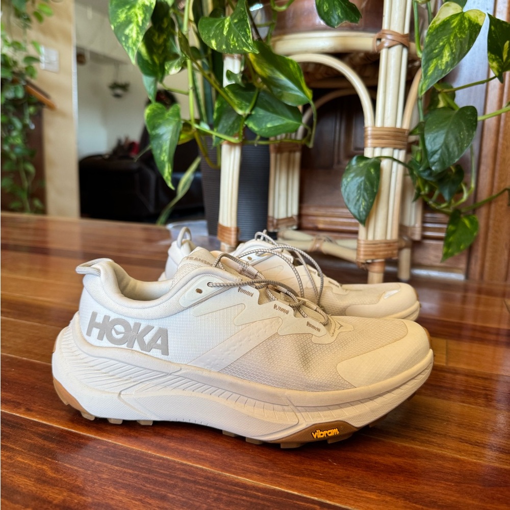 Hoka Transport